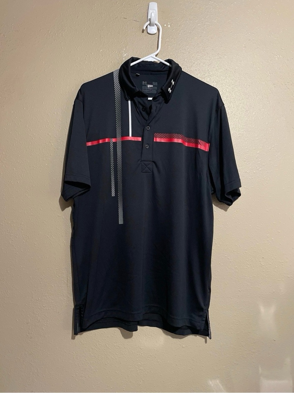 Under Armour Black Red Golf Athletic Polo Shirt Men’s L Loose Fit